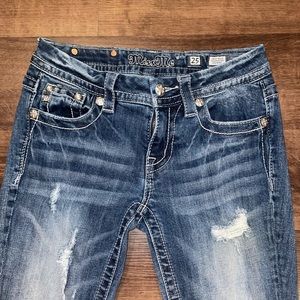 Miss Me Mid-Rise Skinny jeans